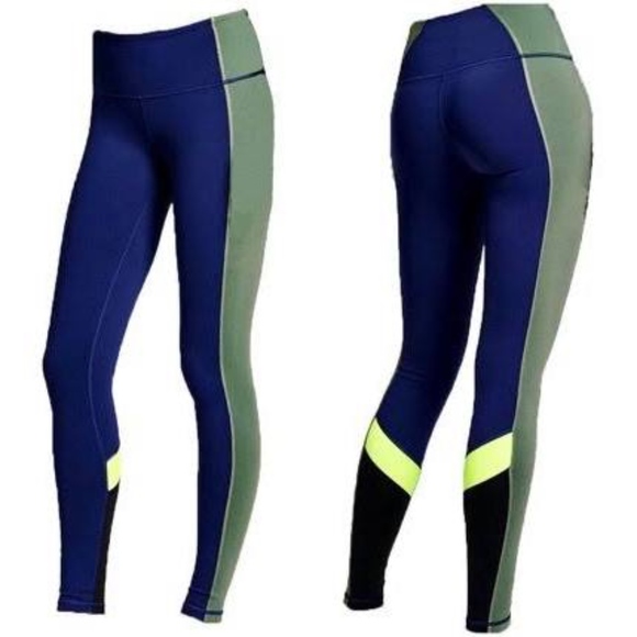 Victoria's Secret Total Knockout Workout Tights SM - Picture 4 of 5